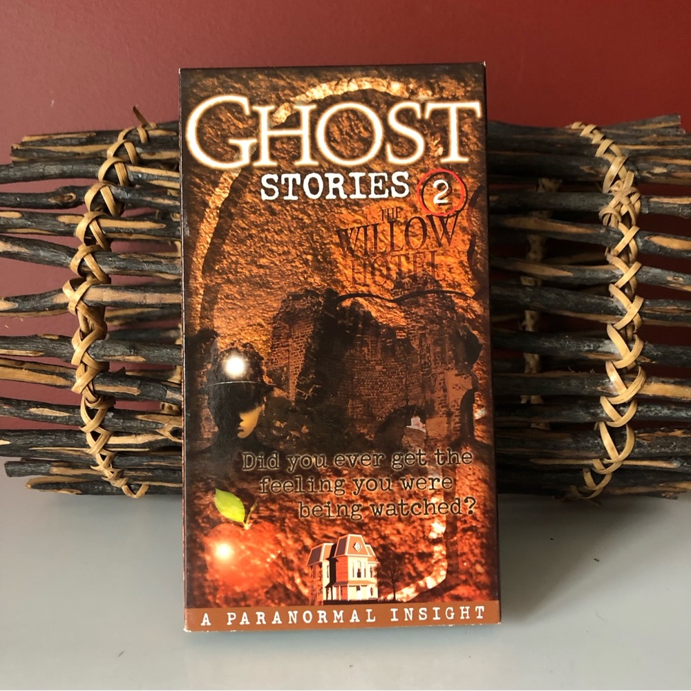 👛 (ANY 2 Sets/$35)  6 VHS GHOST STORIES featuring Host Patrick Macnee - Picture 9 of 14